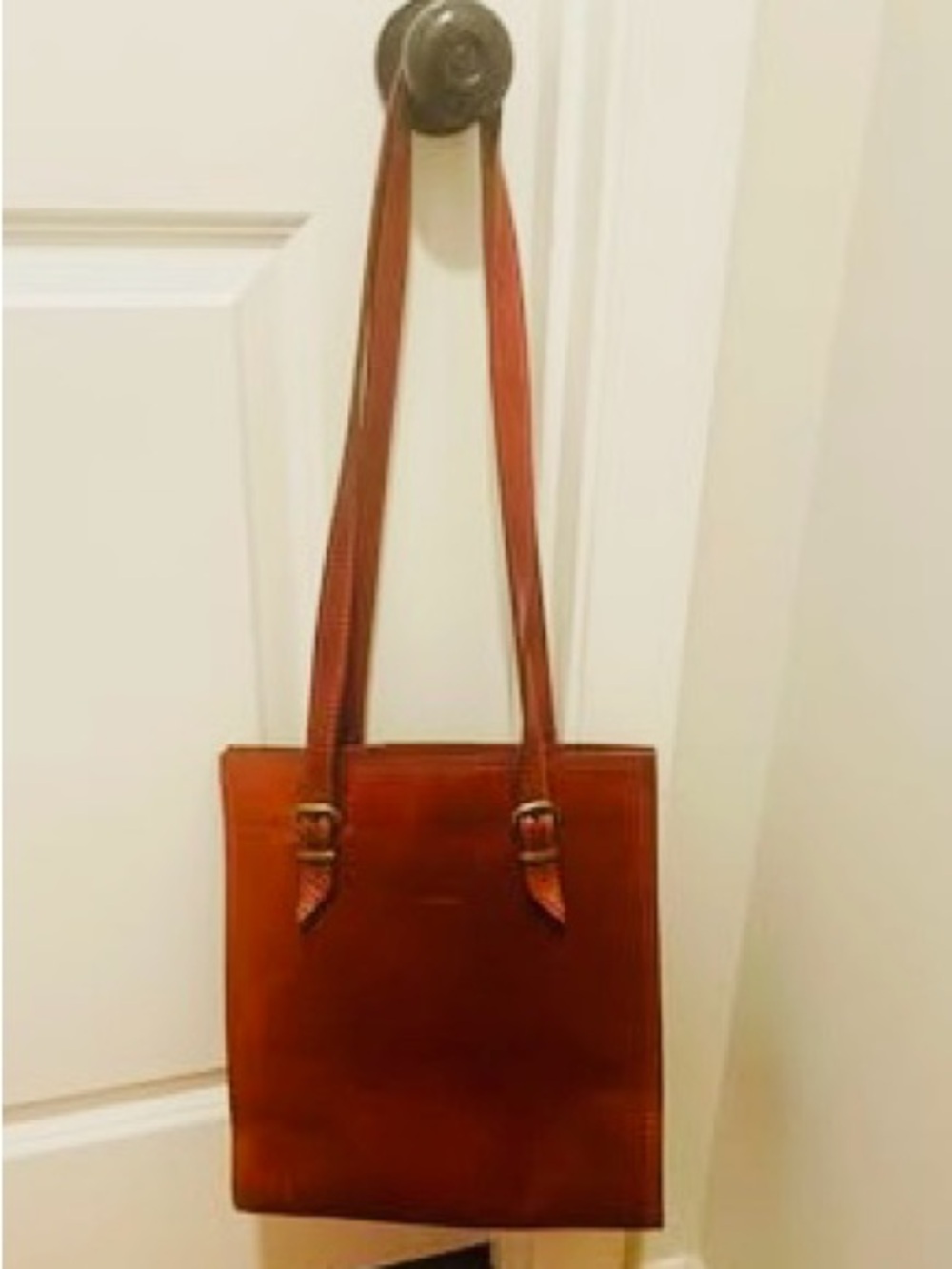 Structured Tan Leather Shoulder Tote